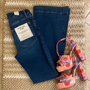 Good American Blue Flare & Wide Leg Jeans